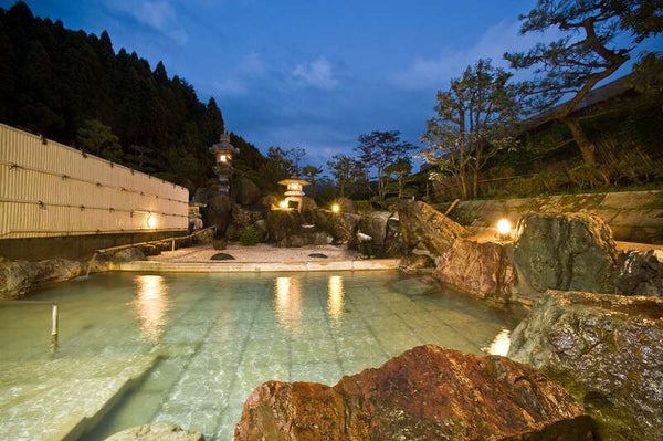 【大阪駅・新大阪駅・京都駅・敦賀駅・福井駅・金沢駅発】 源泉かけ流し 黒部川明日(あけび)温泉に泊まる!まるごと越中富山満喫の旅2日間1